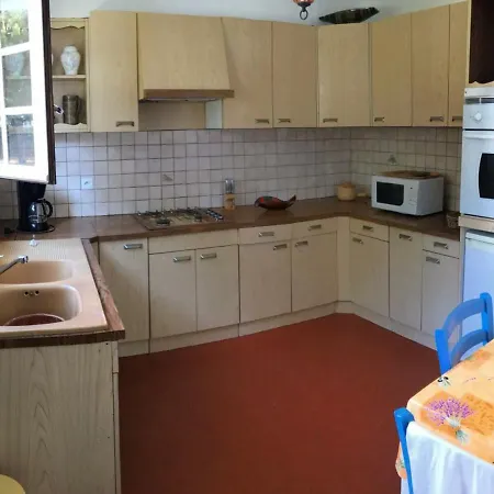 Maison Typique Avec Grand Jardin, Proche Plage, 3 A St-hilaire-de-riez - Fr-1-426-279 Ferienhaus *